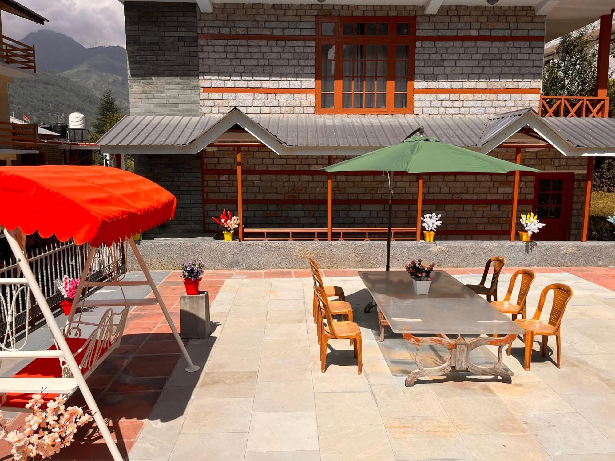 Sita Hotel & Cottage, Manali - A Boutique Wellness Hotel Exterior photo